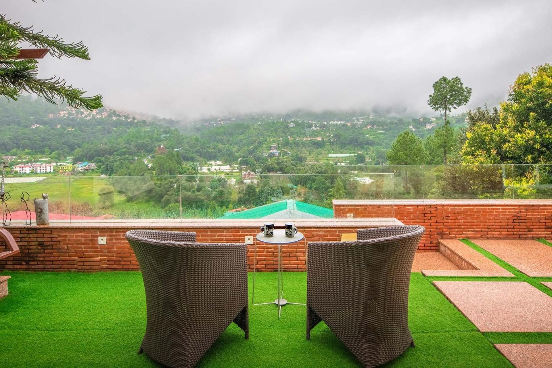 Stayvista At Oberoi'S Chalet Bhīm Tāl Zewnętrze zdjęcie